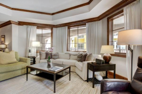 Luxury 2BRDen Ritz-Carlton Residence